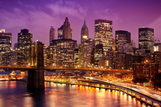 Purple Night City - Obrázkek zdarma pro Samsung Galaxy Q