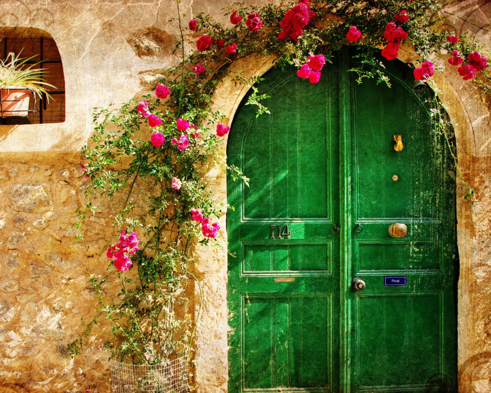 Das Picturesque Old House Door Wallpaper 1600x1280