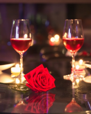 Kostenloses Romantic evening with wine Wallpaper für iPhone 5