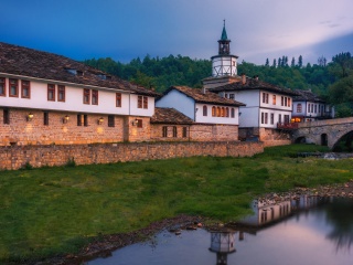 Fondo de pantalla Tryavna Bulgaria 320x240