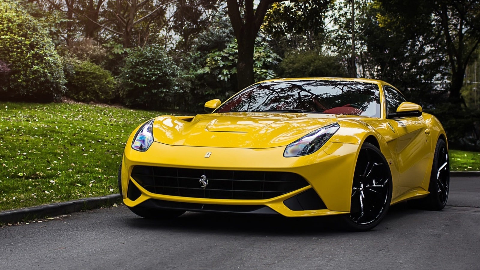 Fondo de pantalla Ferrari F12 Berlinetta 1600x900