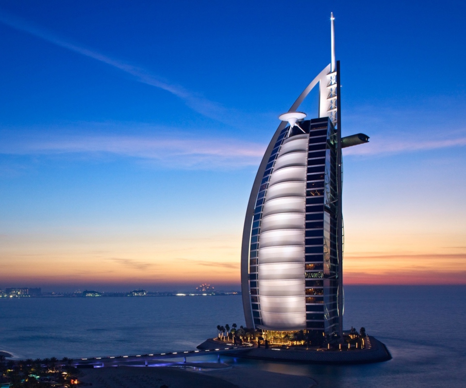 Обои Tower Of Arabs In Dubai 960x800