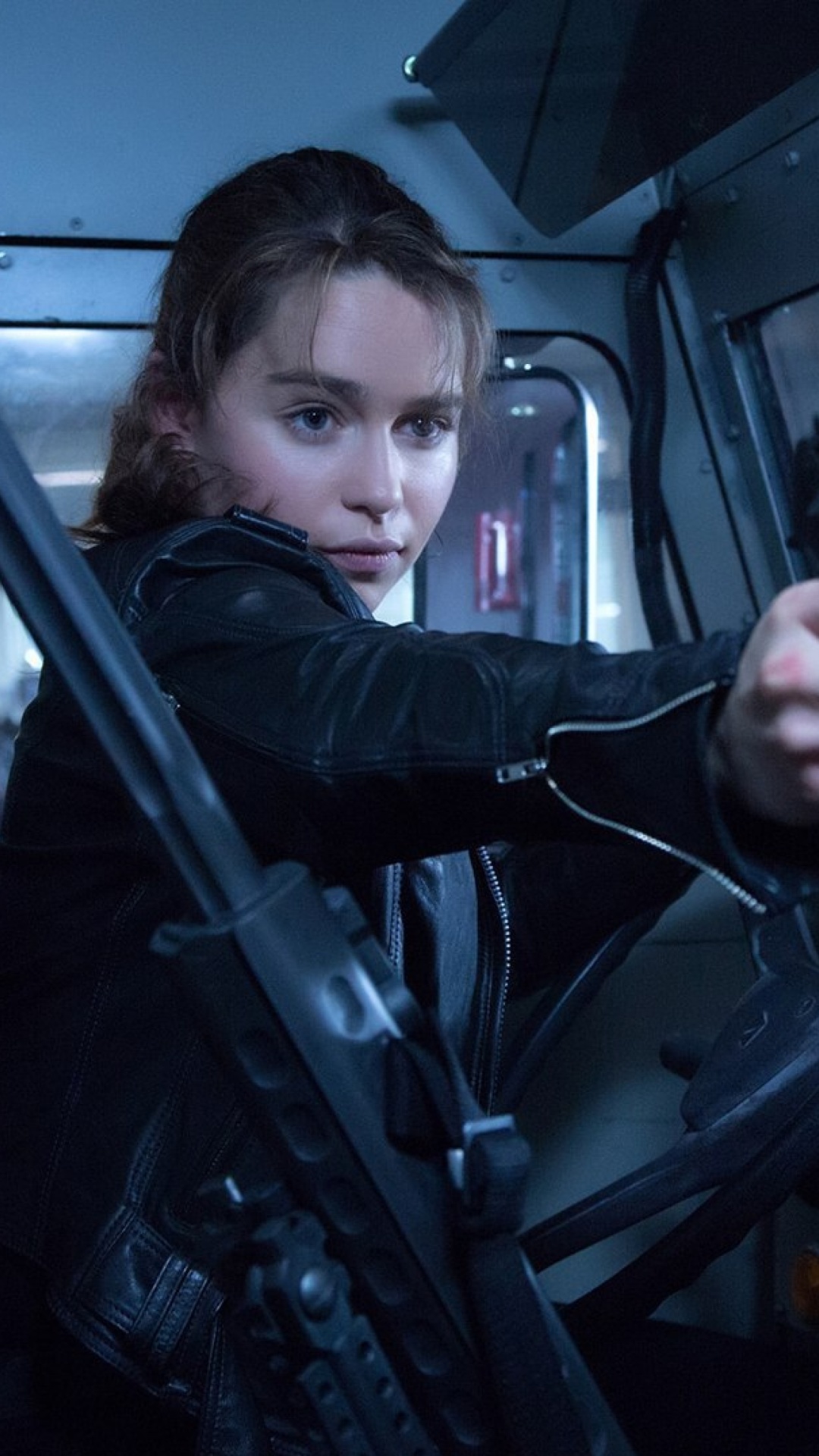 Fondo de pantalla Sarah Connor in Terminator 2 Judgment Day 1080x1920