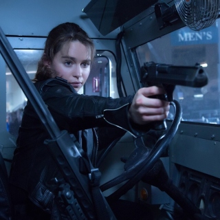 Sarah Connor in Terminator 2 Judgment Day sfondi gratuiti per iPad 3