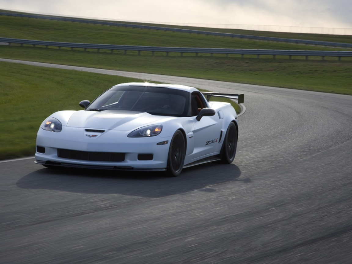 Обои 2010 Chevrolet Corvette Z06 Concept 1152x864