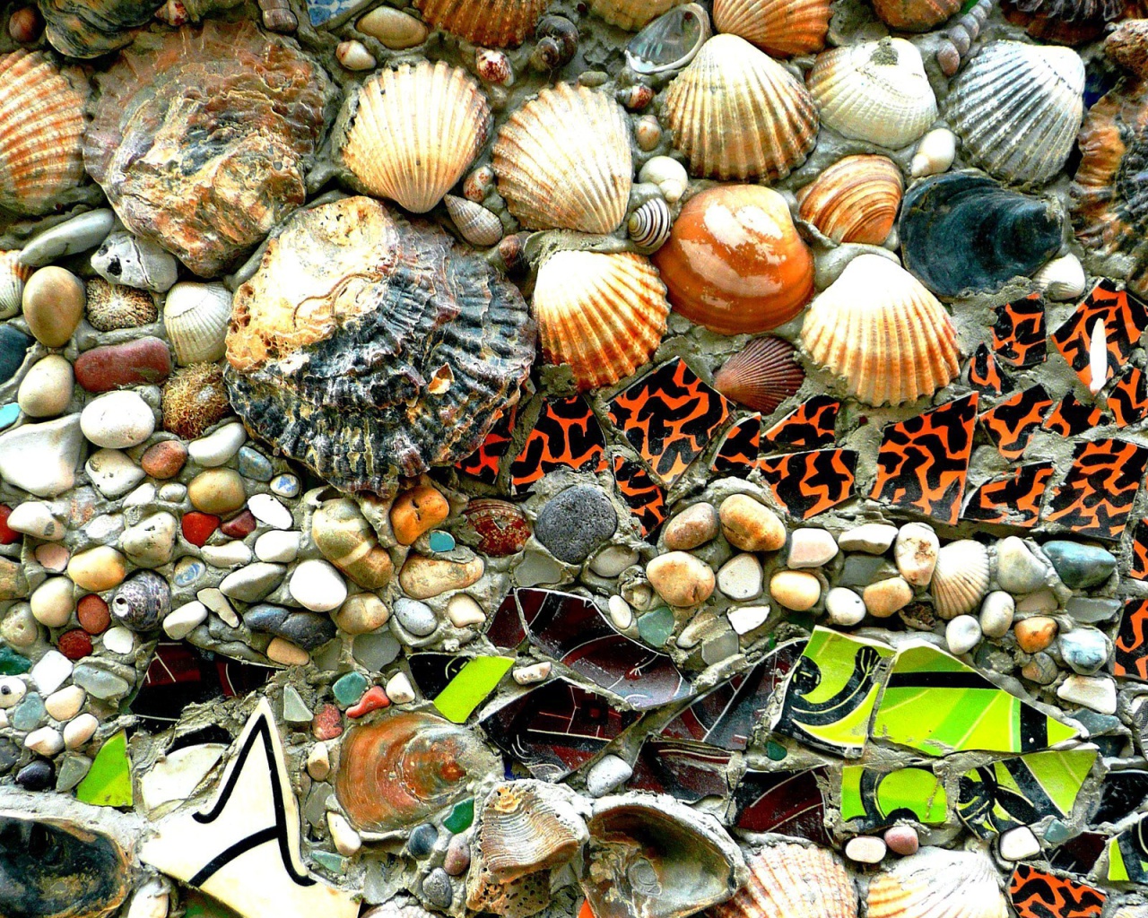 Fondo de pantalla Shells and Pebbles 1280x1024