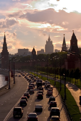 Fondo de pantalla Moscow Cityscape 320x480