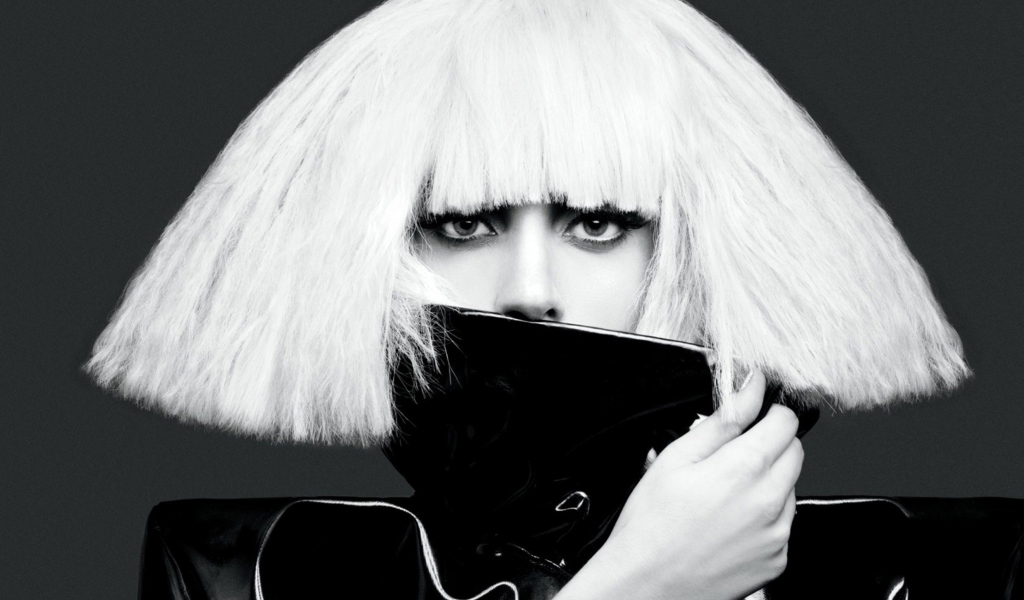 Sfondi Lady Gaga Black And White 1024x600