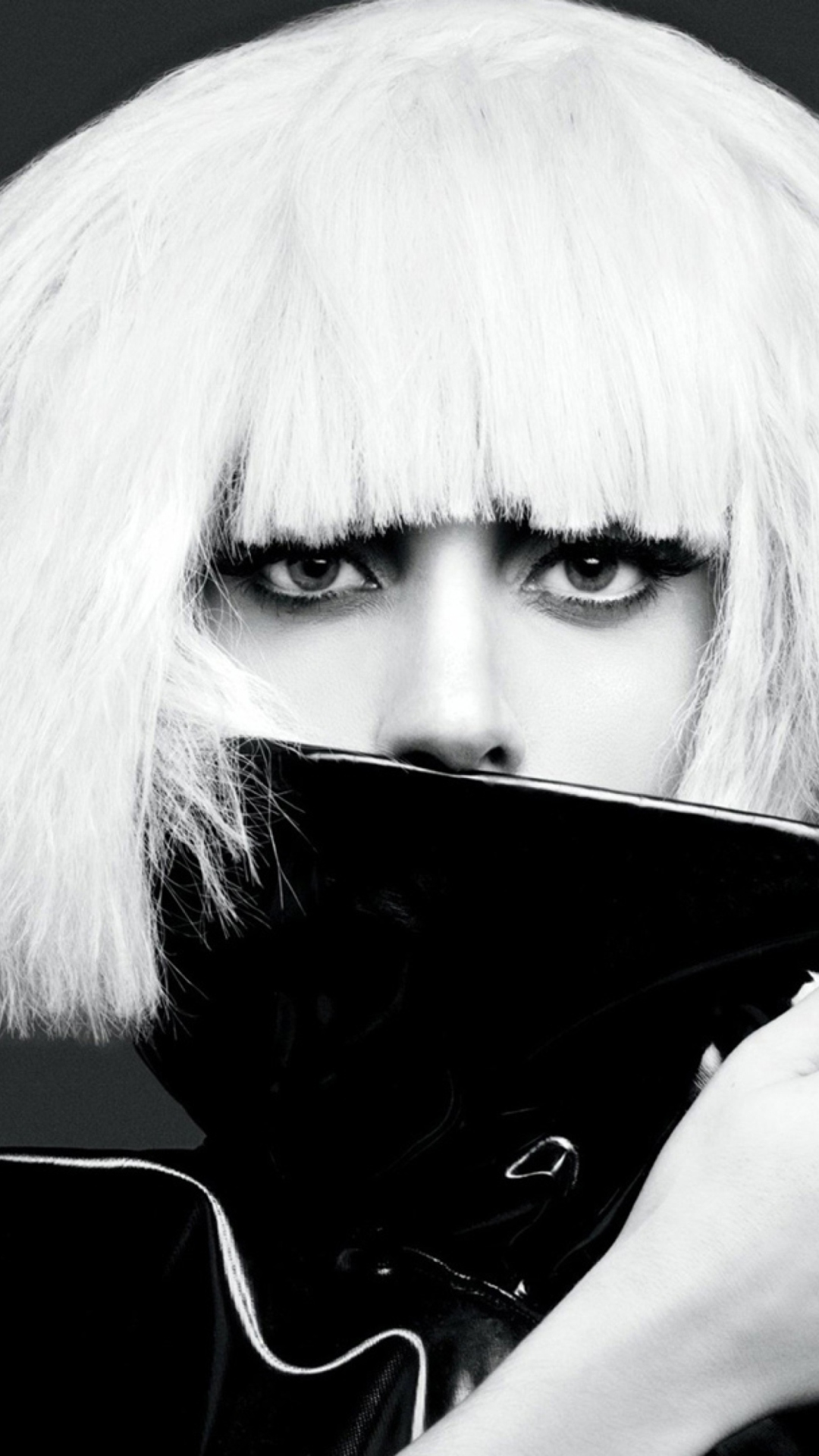 Sfondi Lady Gaga Black And White 1080x1920