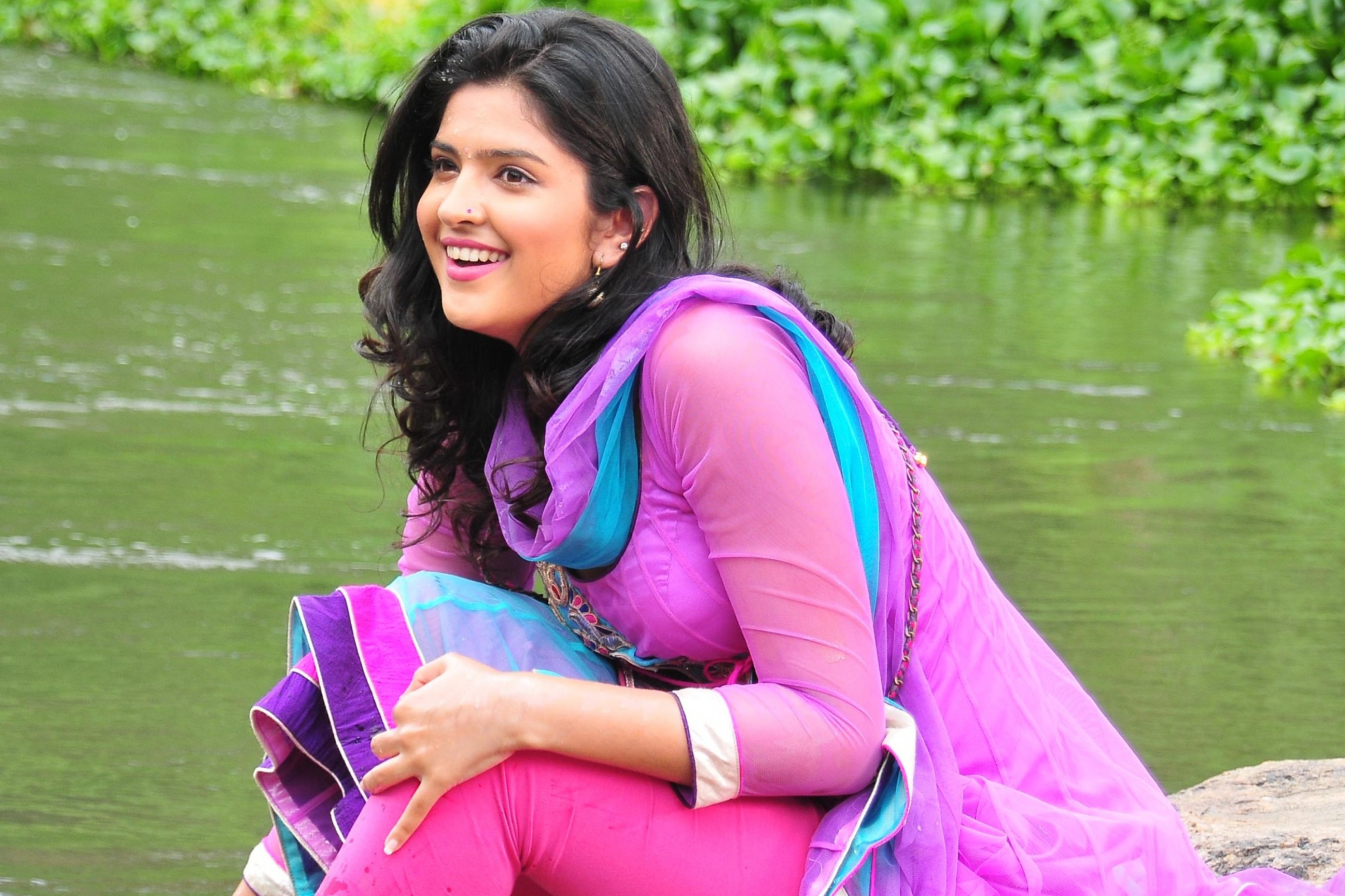 Screenshot №1 pro téma Deeksha Seth 2880x1920