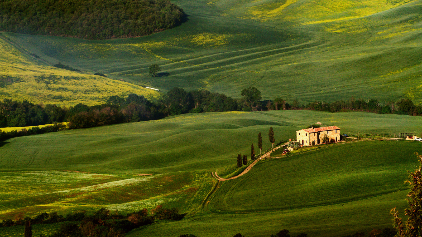 Fondo de pantalla Tuscany Fields 1600x900