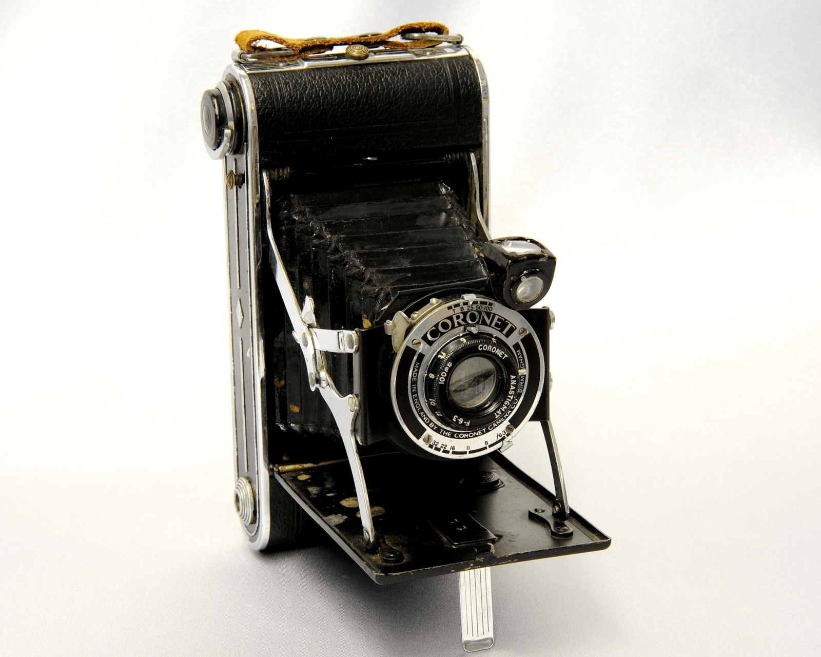 Обои Coronet Vintage Retro Camera 1600x1280