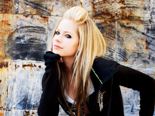 Обои Avril Lavigne 320x240