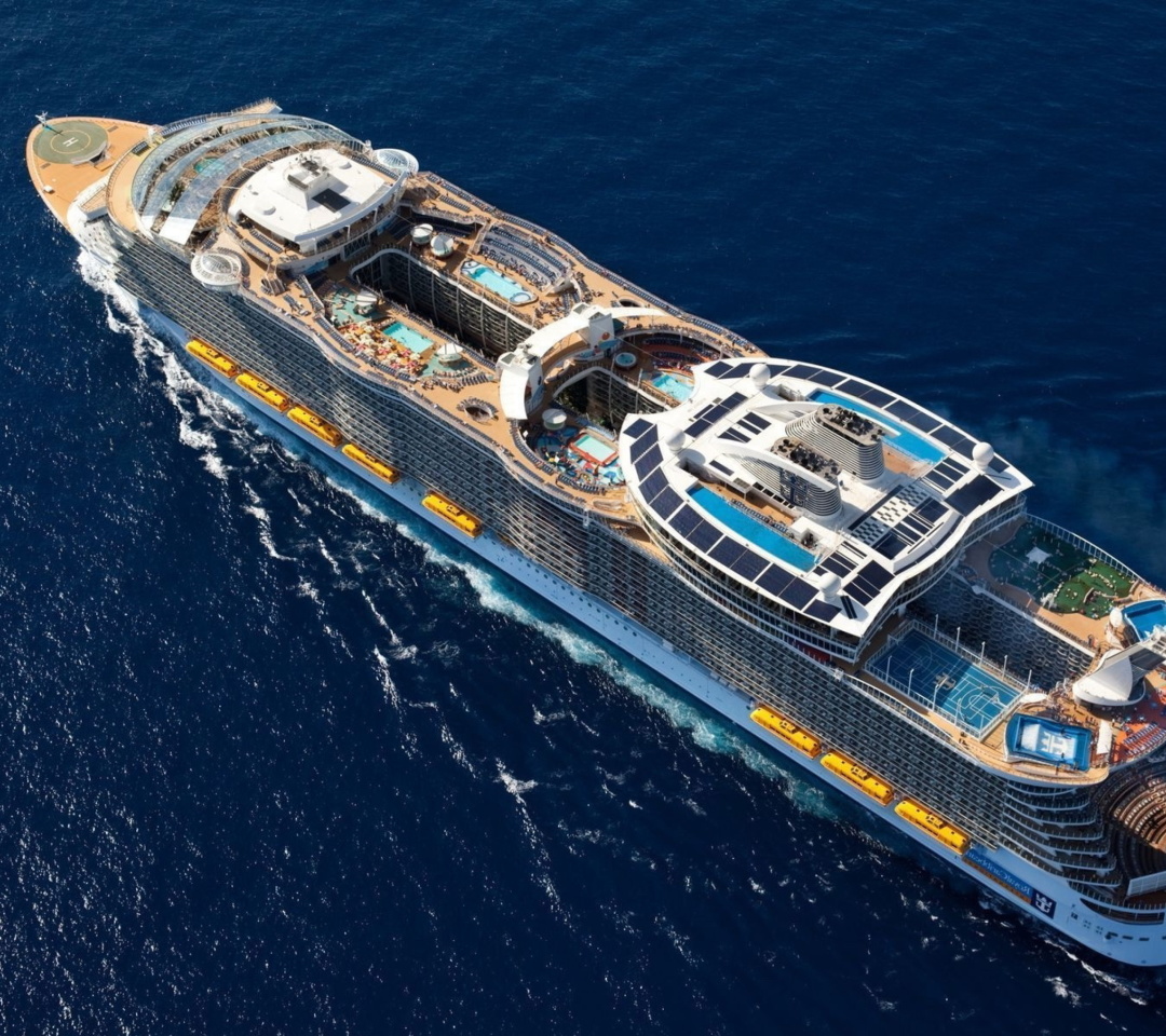 Das Allure of the Seas Cruise Ship Wallpaper 1080x960