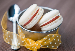 Macarons Decorate With Ribbons - Fondos de pantalla gratis 