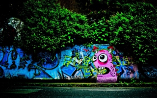 Graffiti And Trees - Obrázkek zdarma 