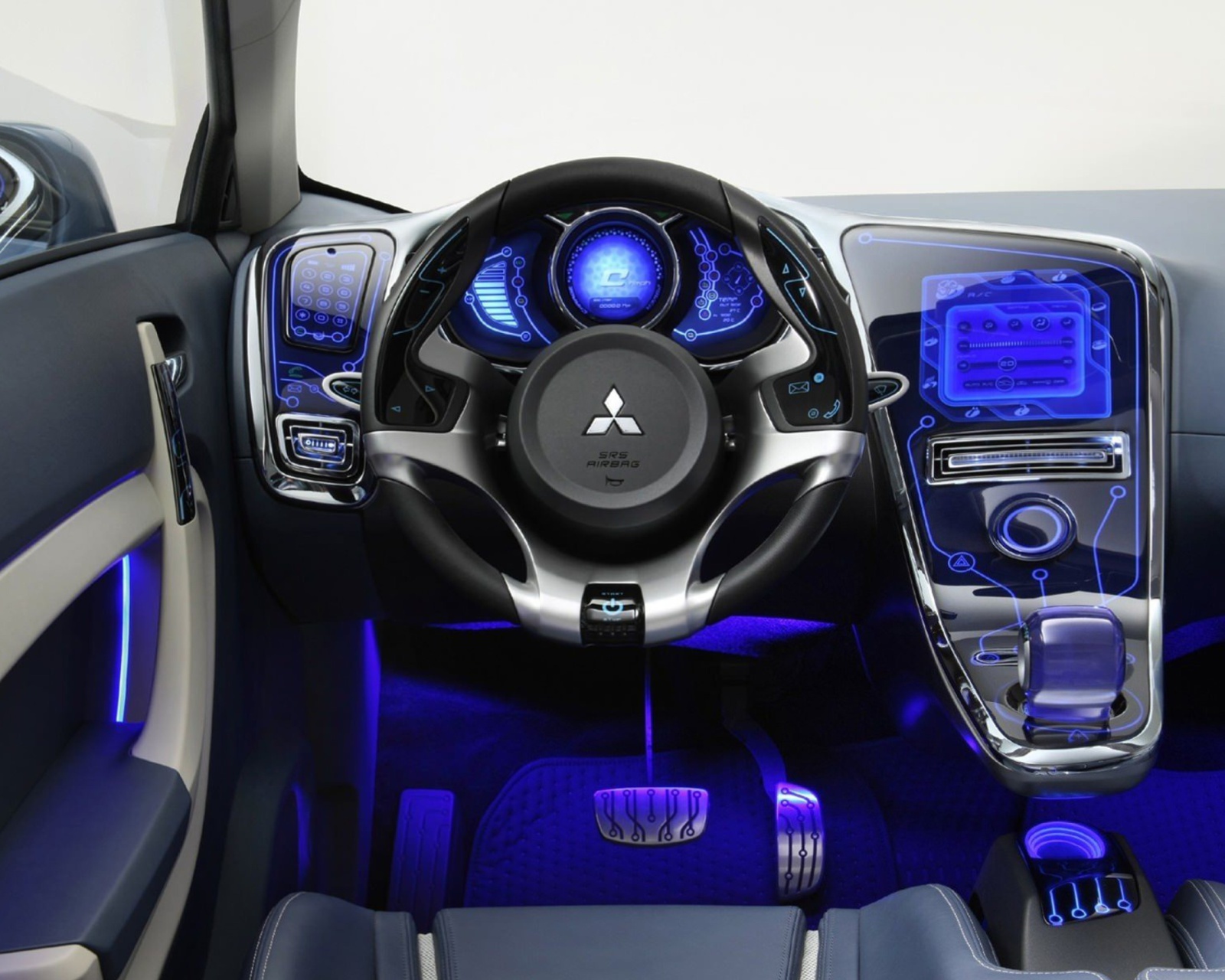 Обои Mitsubishi Interior Tuning 1600x1280