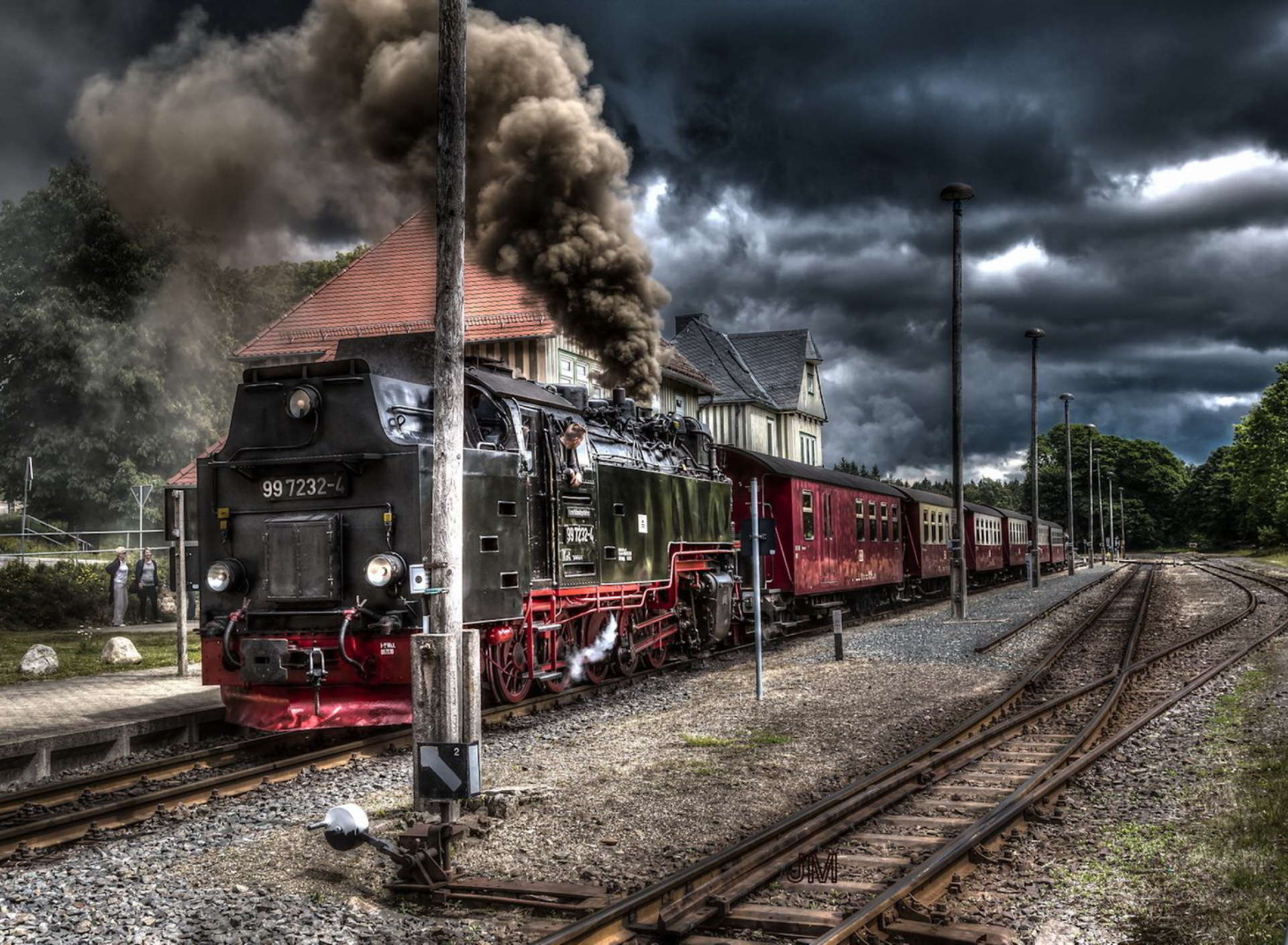 Обои Retro SteamPunk train on station 1920x1408