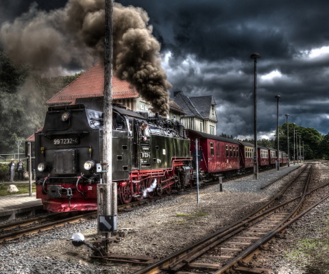 Das Retro SteamPunk train on station Wallpaper 480x400