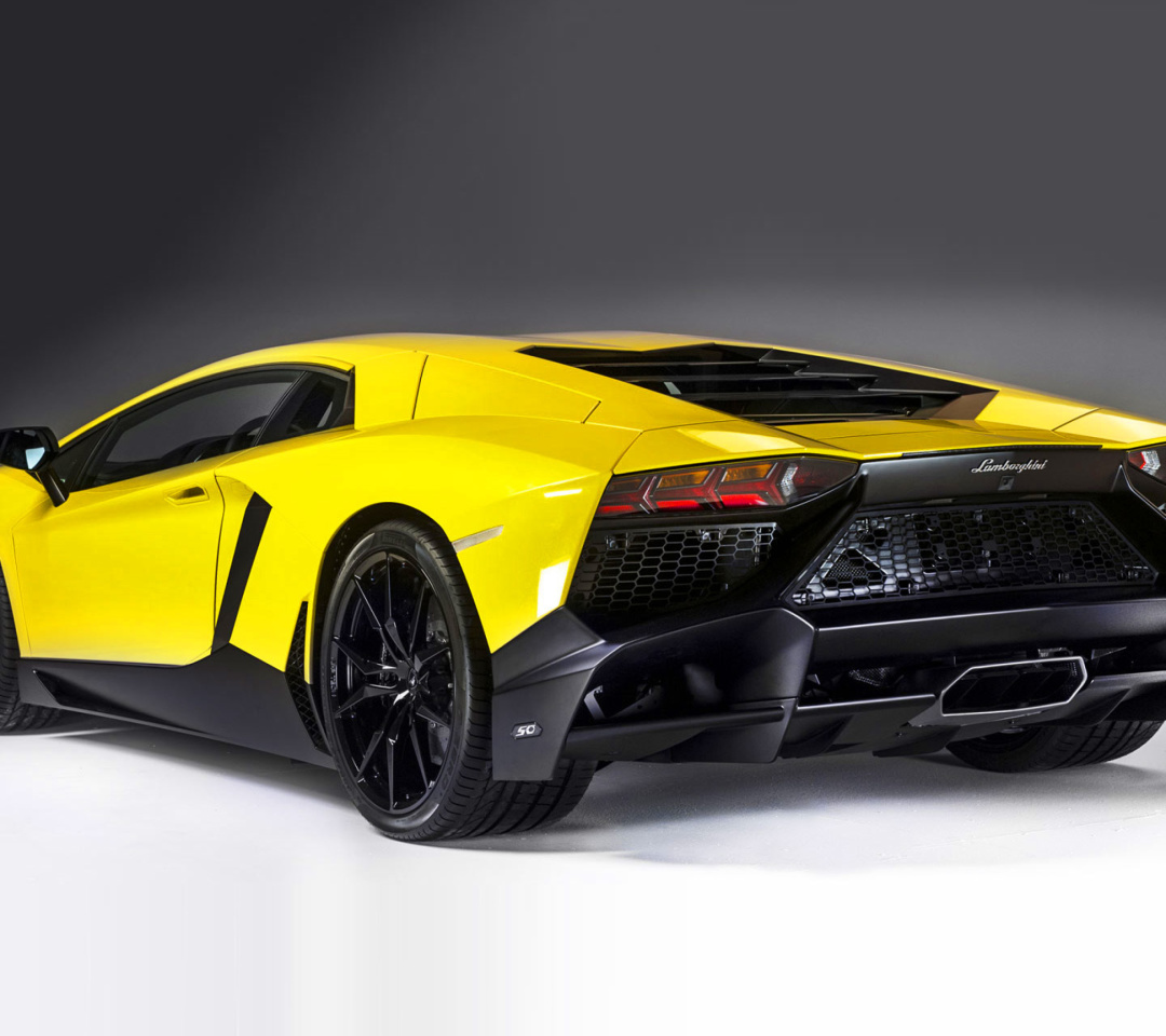 Обои Lamborghini Aventador LP 720 4 Roadster 1080x960