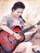 Asian Girl With Guitar screenshot #1 132x176
