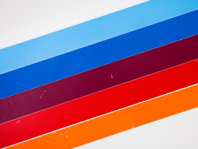 Das Colorful Stripes Wallpaper 640x480