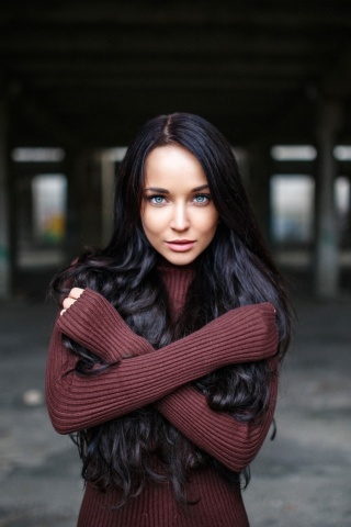 Angelina Petrova Brunette Girl screenshot #1 320x480
