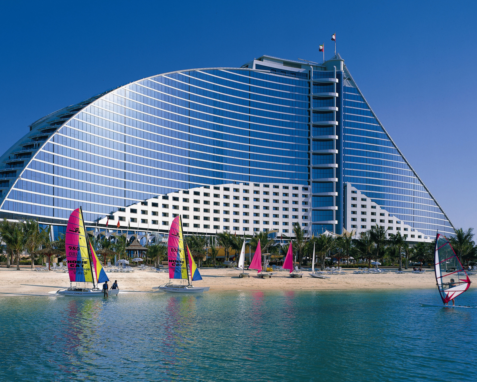 Fondo de pantalla Jumeirah Beach Dubai Hotel 1600x1280
