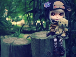 Обои Cute Doll With Teddy Bear 320x240