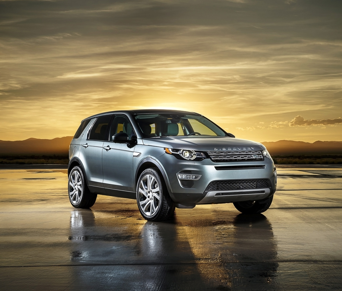 Land Rover Discovery Sport screenshot #1 1200x1024