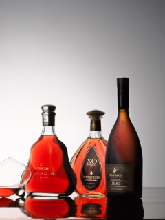 Обои Delamain Martell Hennessy Courvoisier Remy-Martin 240x320