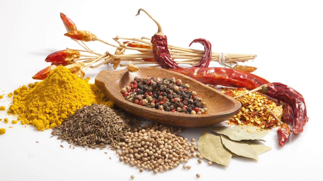Обои Spices and black pepper 1366x768