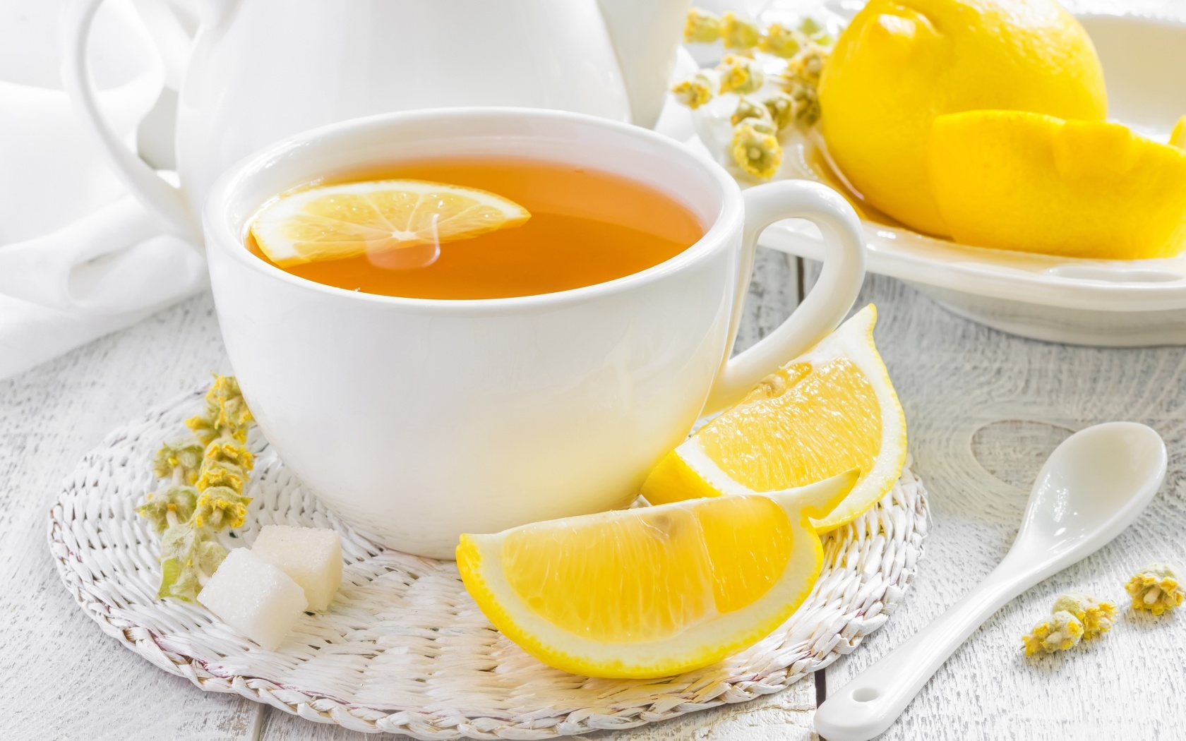 Tea with Citron wallpaper 1680x1050