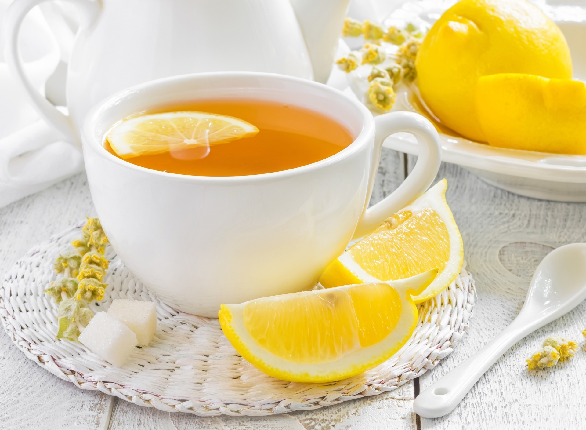 Обои Tea with Citron 1920x1408