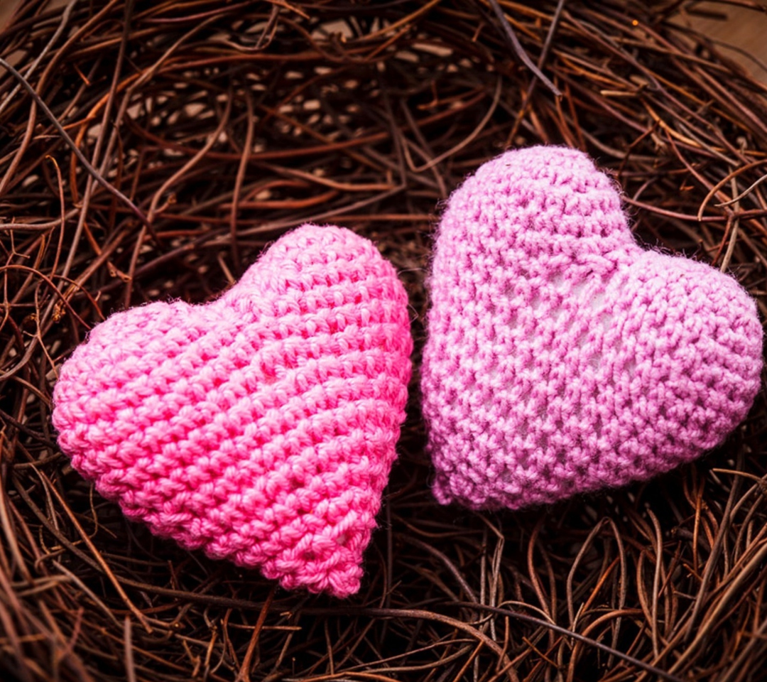Sfondi Knitted Pink Heart 1080x960