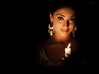 Screenshot №1 pro téma Shriya Saran Bollywood 320x240