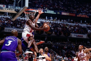 Michael Jordan Goal Background for Android, iPhone and iPad