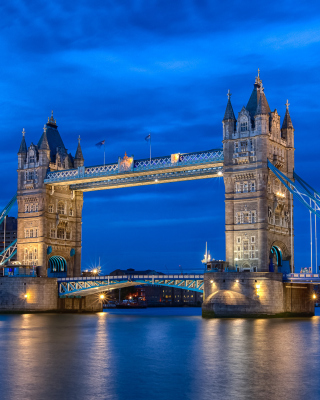 Tower Bridge In London - Obrázkek zdarma pro 480x800