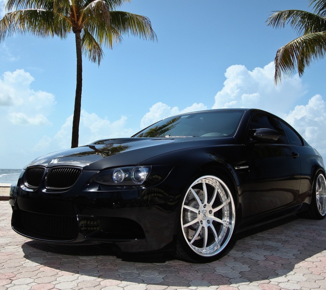 Fondo de pantalla BMW M3 E92 Black Edition 1080x960