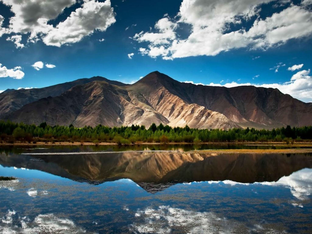 Das Mountain Lake In Chile Wallpaper 1024x768