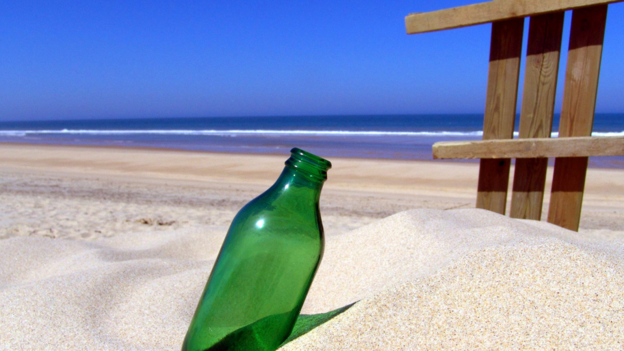 Das Bottle Beach Wallpaper 1280x720