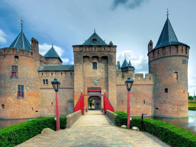 Fondo de pantalla Muiderslot Castle in Netherlands 640x480