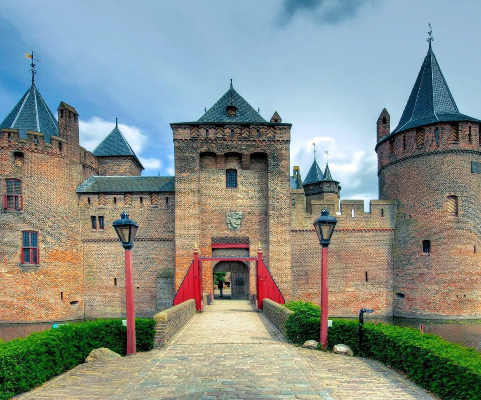 Sfondi Muiderslot Castle in Netherlands 960x800