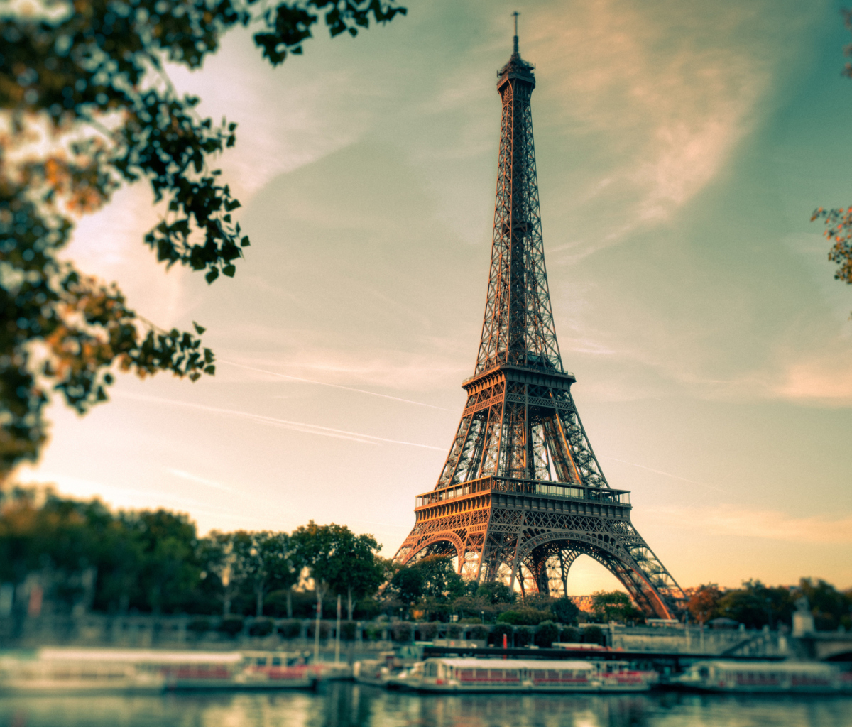 Eiffel Tower In Paris wallpaper 1200x1024