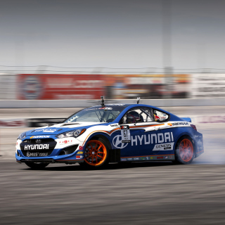 Kostenloses Hyundai Genesis Coupe Race Cars Wallpaper für iPad 3