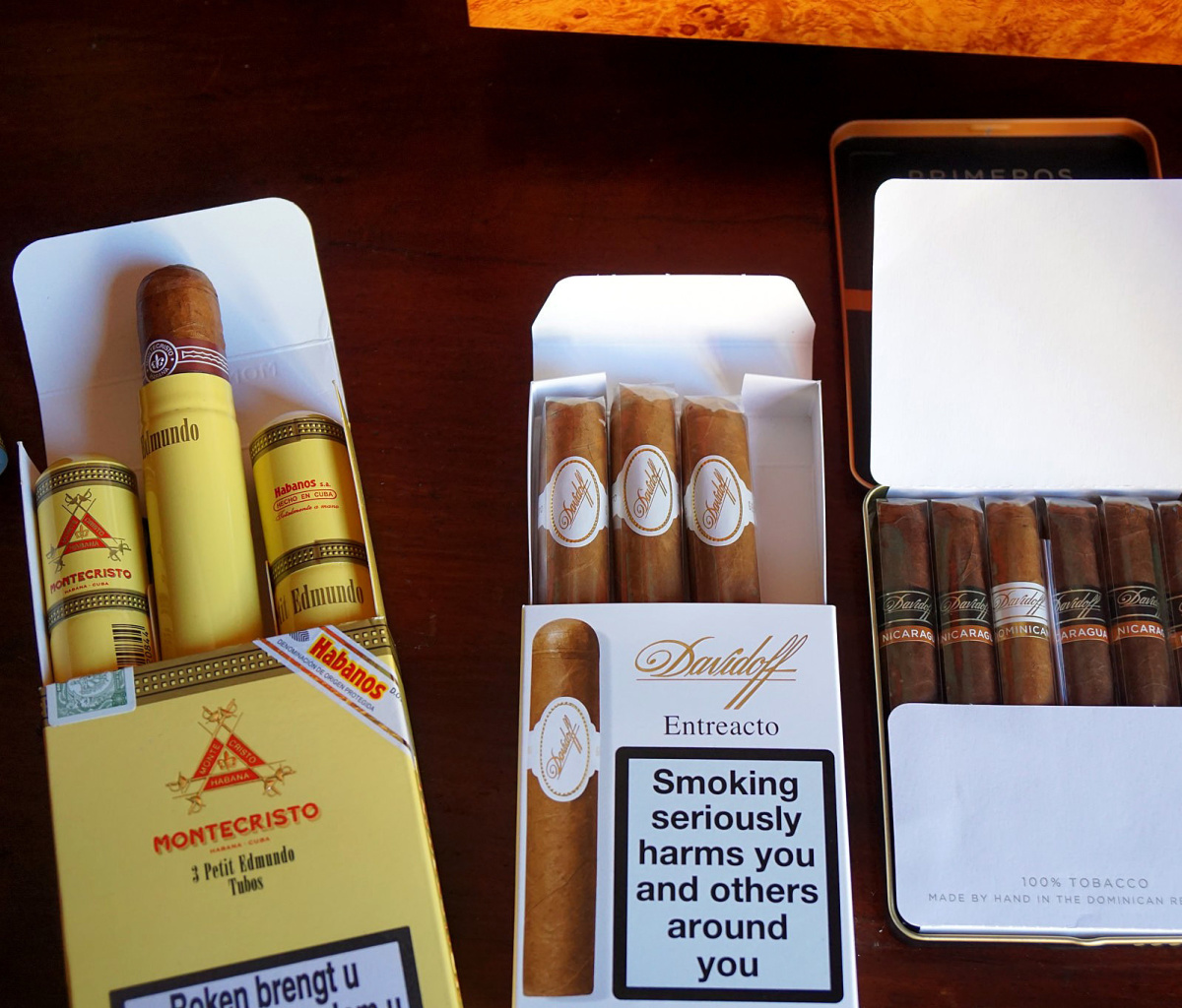 Обои Cuban Montecristo Cigars 1200x1024