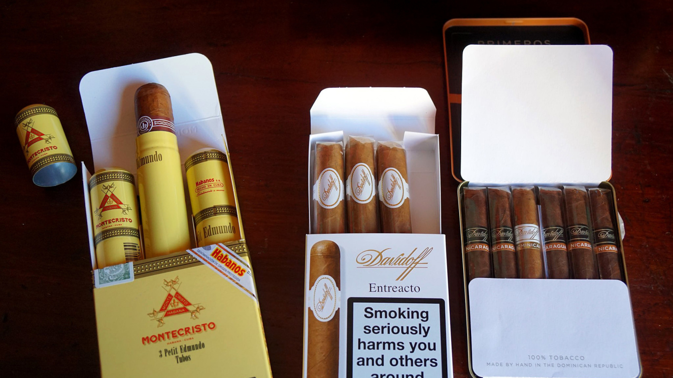 Sfondi Cuban Montecristo Cigars 1366x768