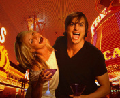 Sfondi Cameron Diaz And Ashton Kutcher in What Happens in Vegas 176x144