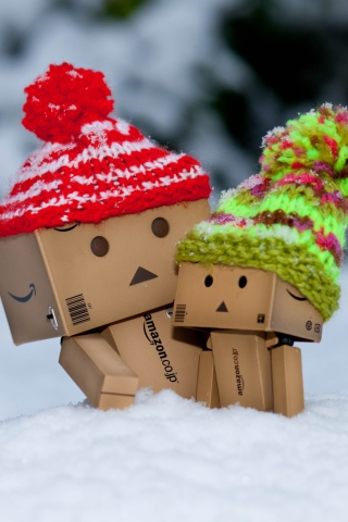 Danbo Is Scared By So Much Snow wallpaper 320x480