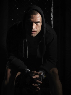 Das Cain Velasquez Wallpaper 240x320